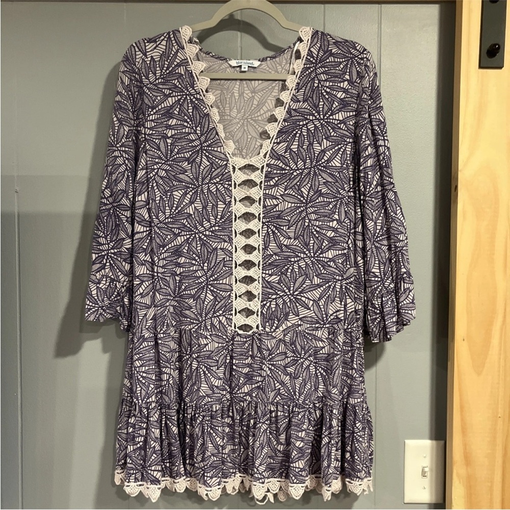 Blue Island Medium Tunic Beach Cover-Up Blue and White Palms Long Sleeve Swim